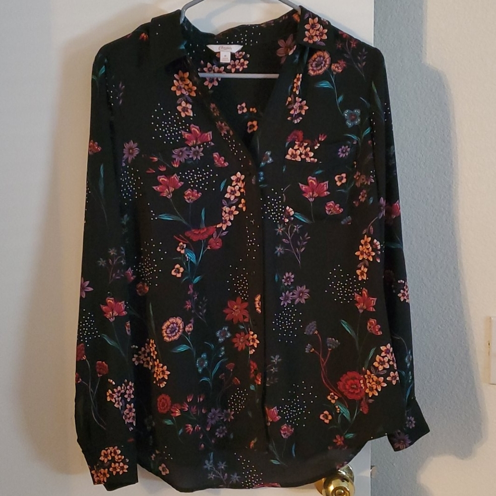 Candie's Sz M Floral button down top